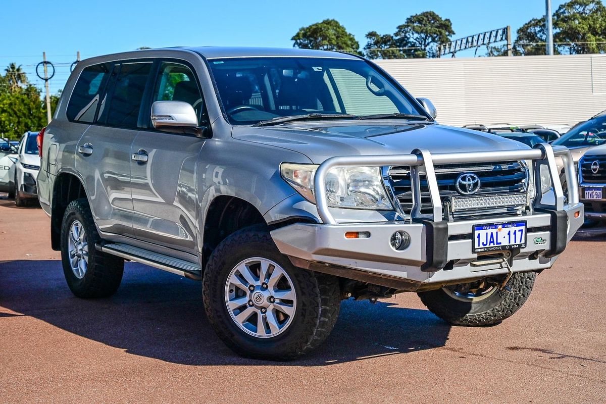 2013 Toyota Landcruiser GXL VDJ200R