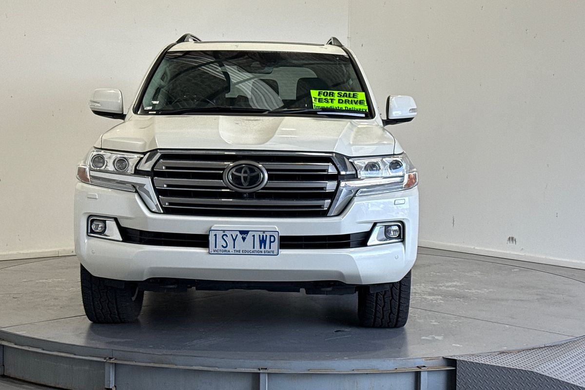 2020 Toyota Landcruiser Sahara VDJ200R