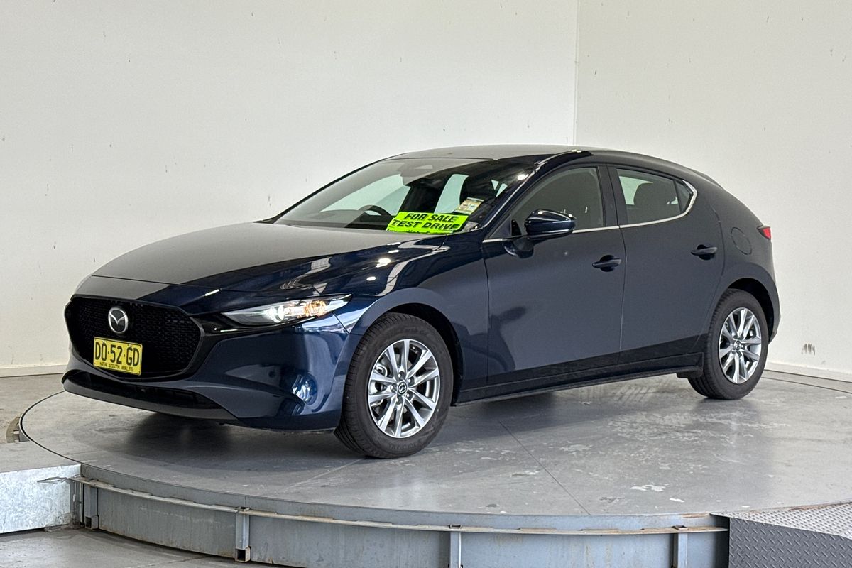 2025 Mazda 3 G20 PURE 300R
