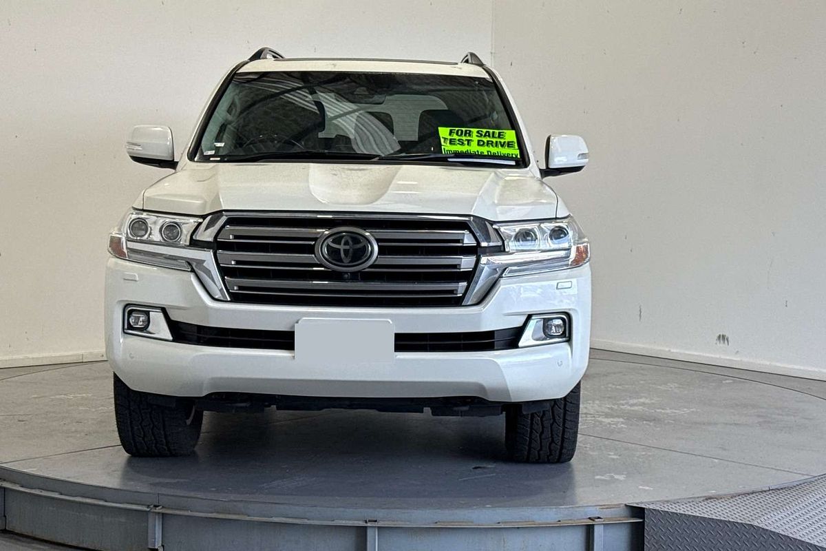 2020 Toyota Landcruiser Sahara VDJ200R