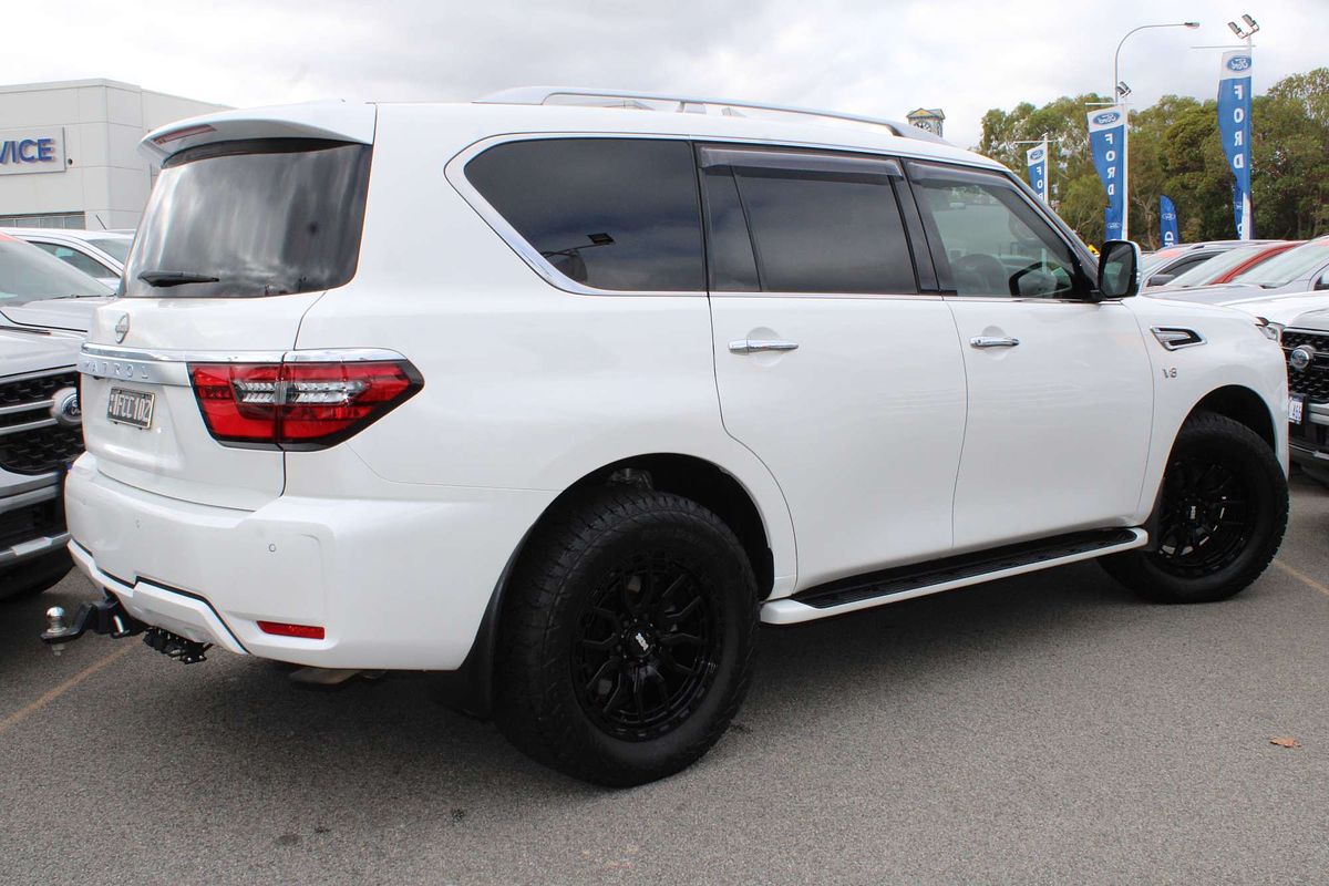 2023 Nissan Patrol Ti-L Y62