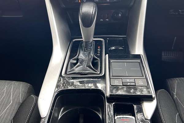 2019 Mitsubishi Eclipse Cross LS YA thumb-17