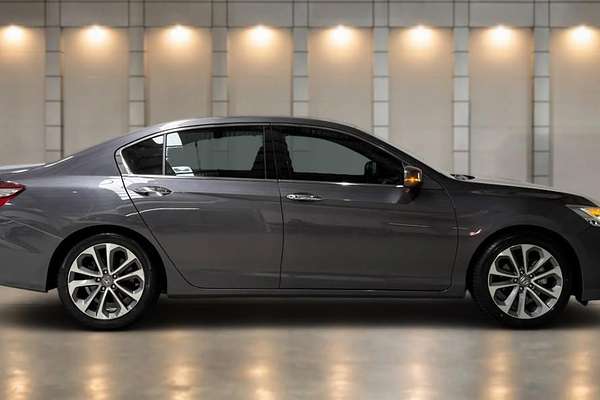 2016 Honda Accord VTi-L 9th Gen