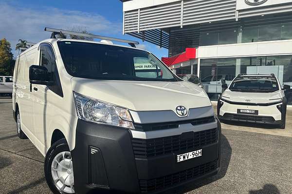 2025 Toyota Hiace GDH300R LWB