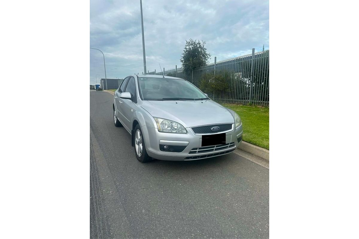2006 Ford Focus LX LS