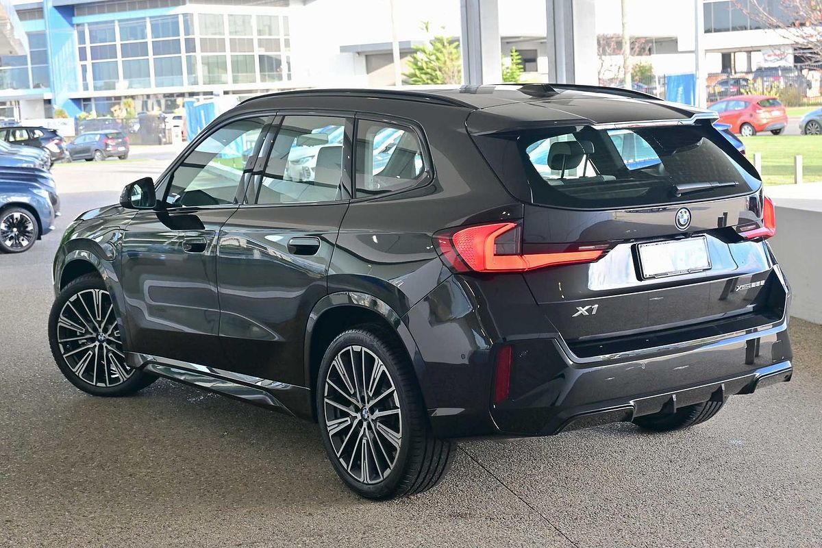 2026 BMW X1 xDrive25e M Sport U11