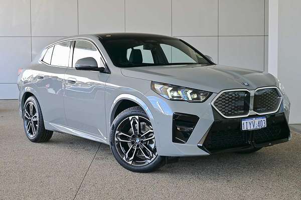 2026 BMW iX2 xDrive30 M Sport U10