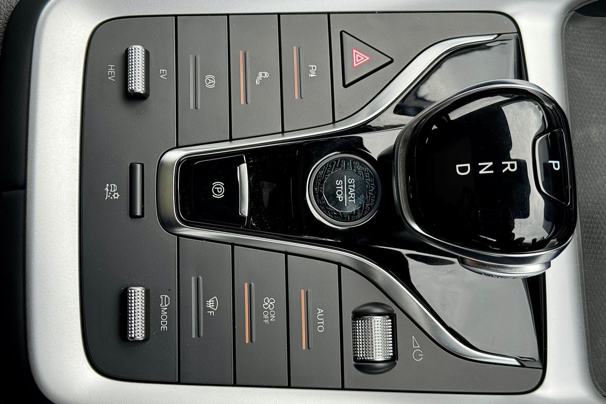 2025 BYD SEALION 5