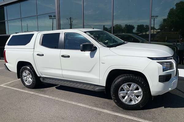 2024 Mitsubishi Triton GLX+ MV 4X4