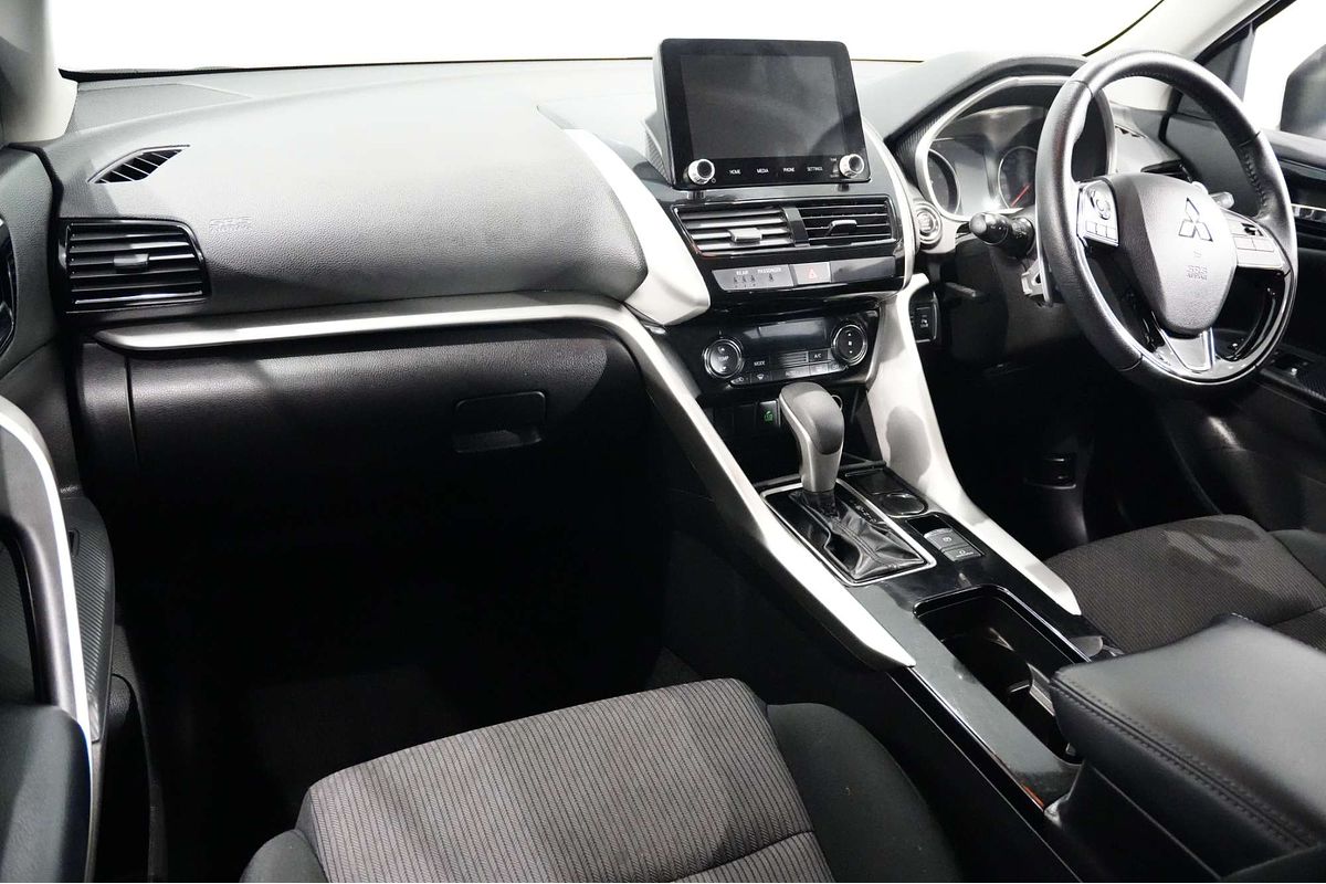 2023 Mitsubishi Eclipse Cross LS YB