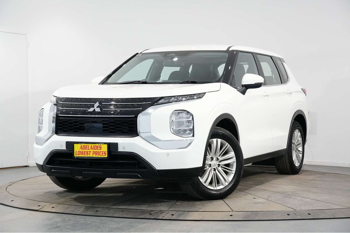 2022 Mitsubishi Outlander ES ZM