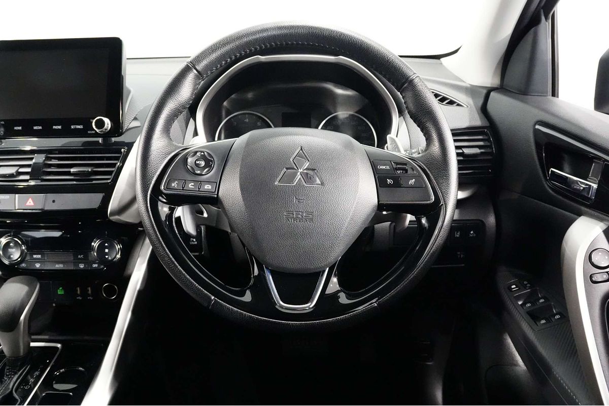 2023 Mitsubishi Eclipse Cross LS YB