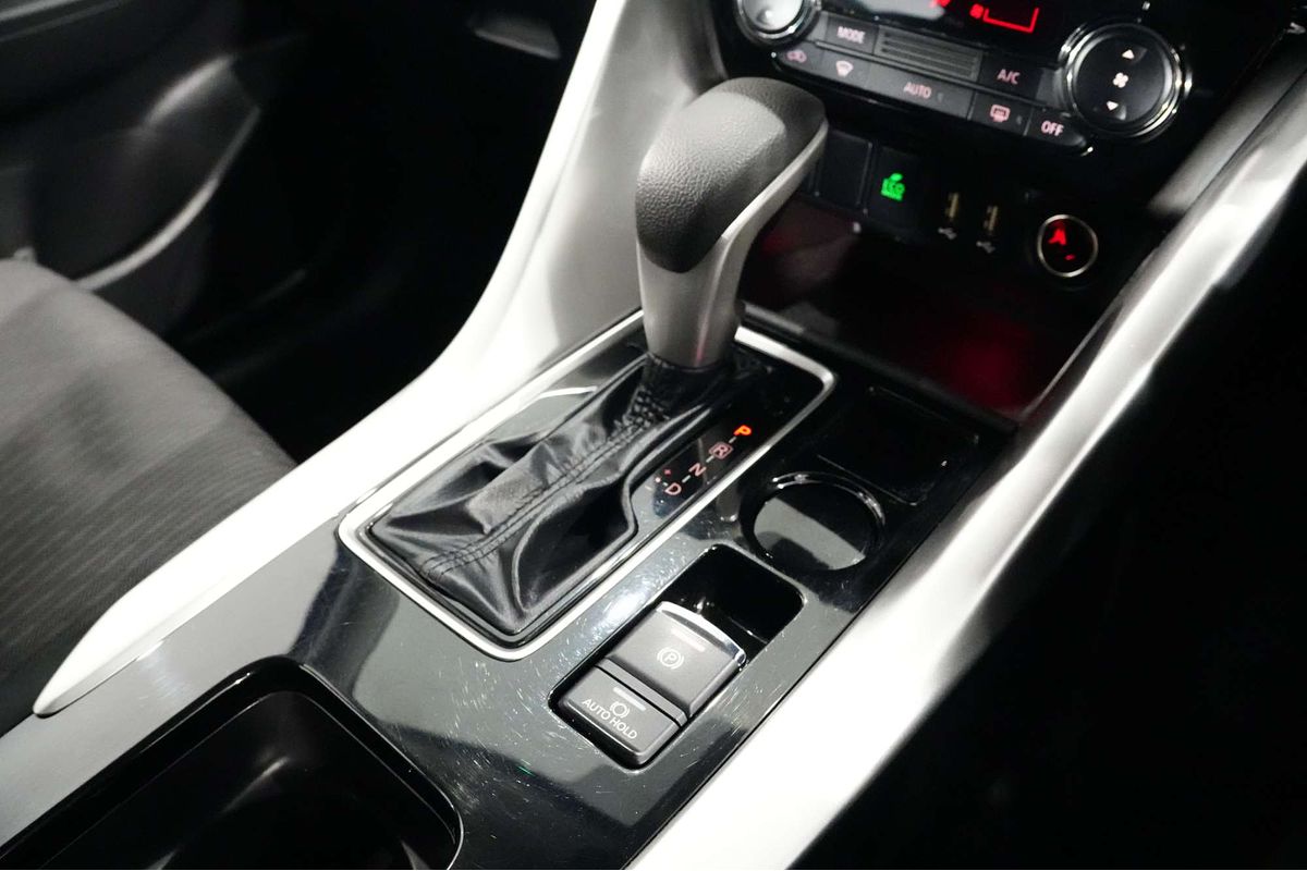 2023 Mitsubishi Eclipse Cross LS YB