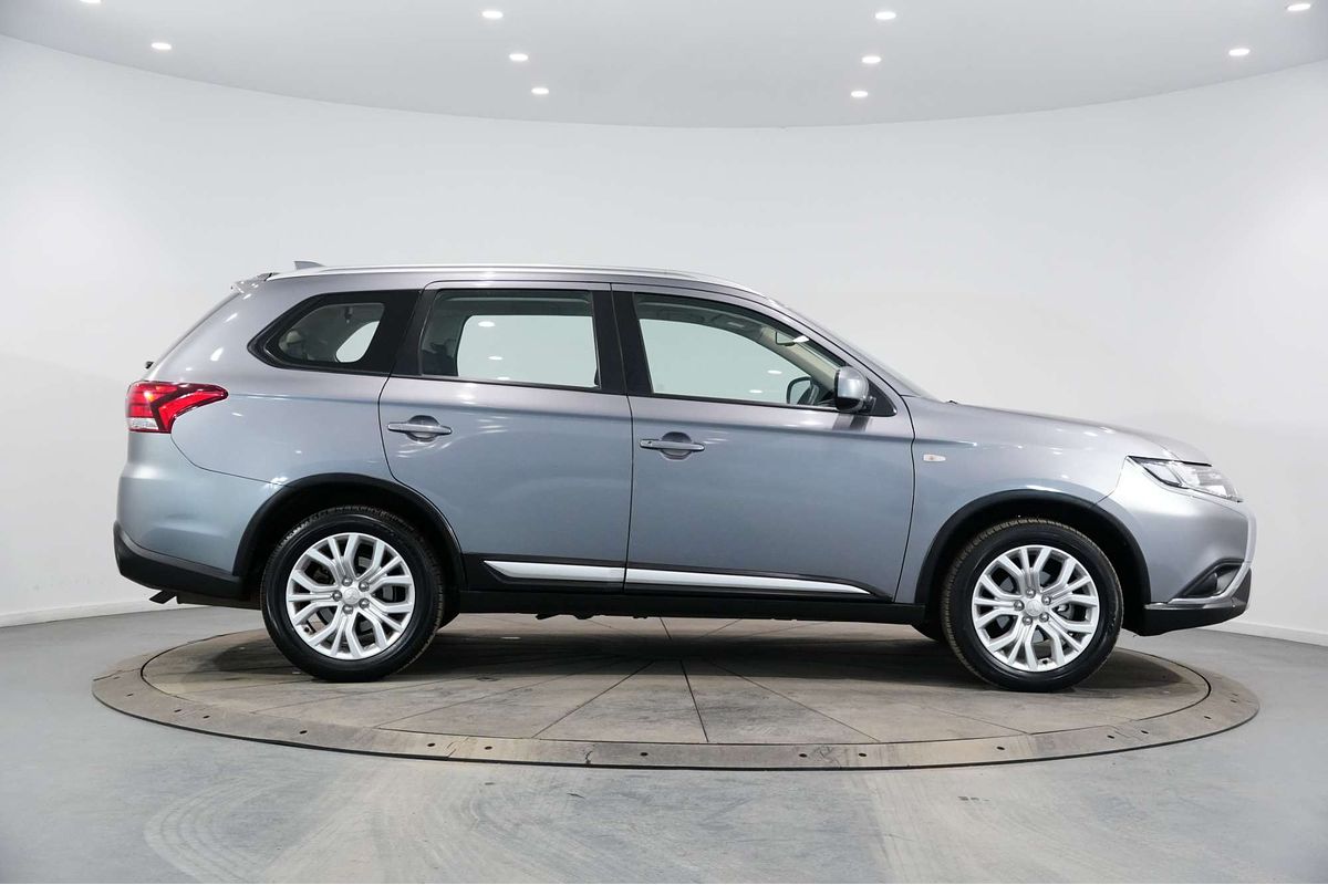 2020 Mitsubishi Outlander ES ZL
