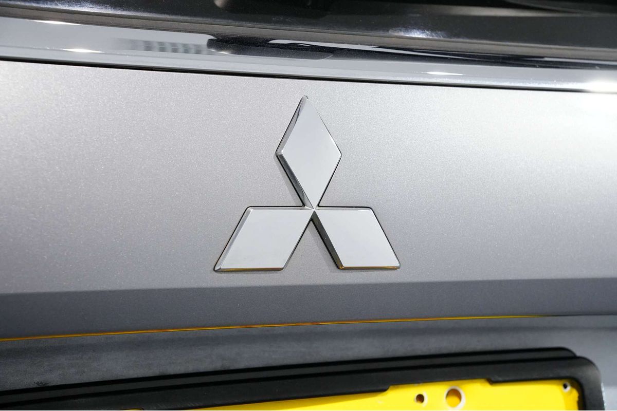 2020 Mitsubishi Outlander ES ZL