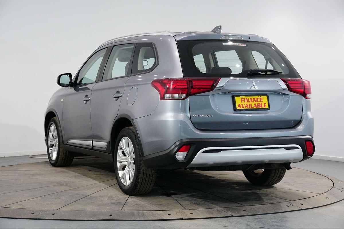 2020 Mitsubishi Outlander ES ZL