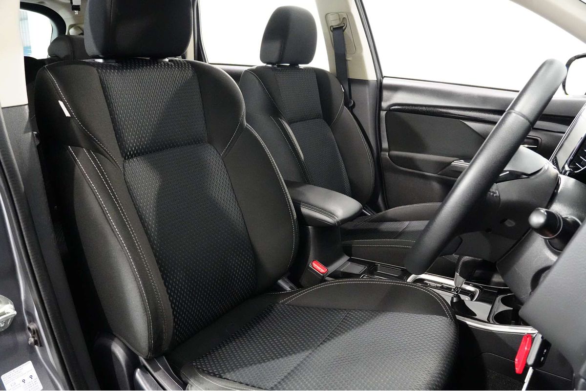 2020 Mitsubishi Outlander ES ZL