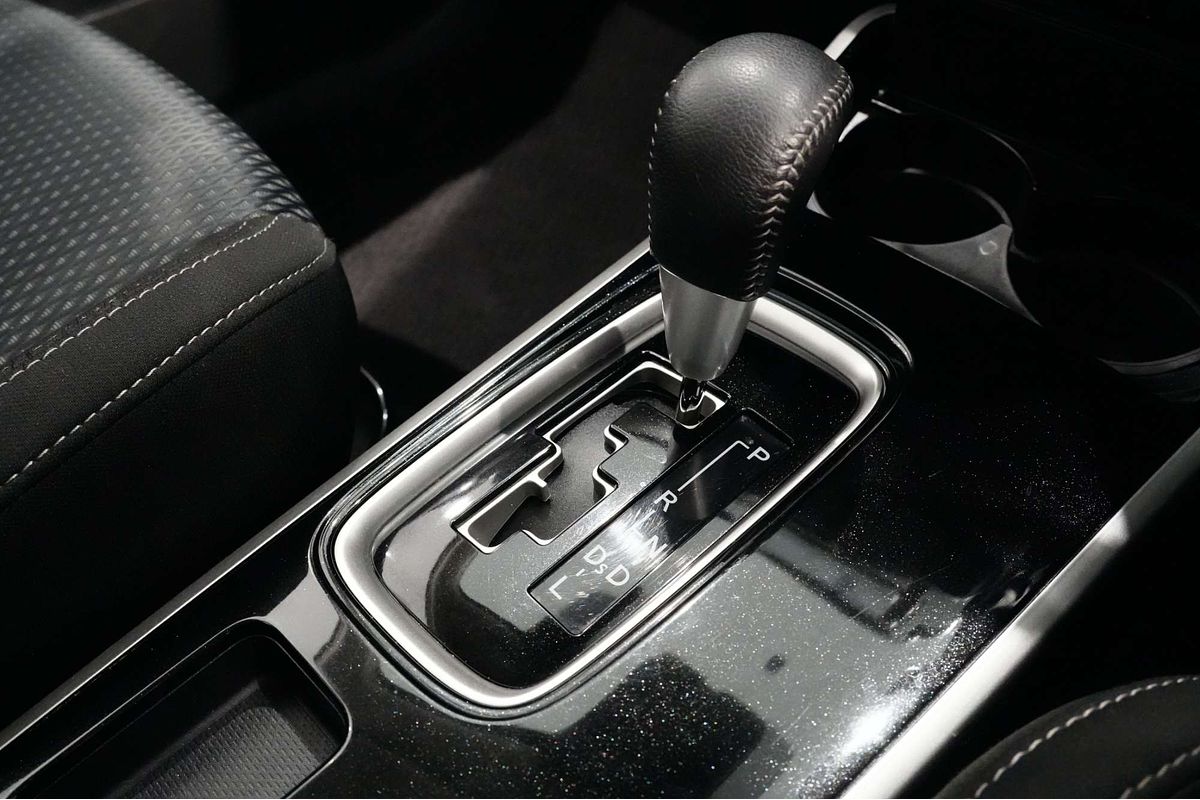 2020 Mitsubishi Outlander ES ZL