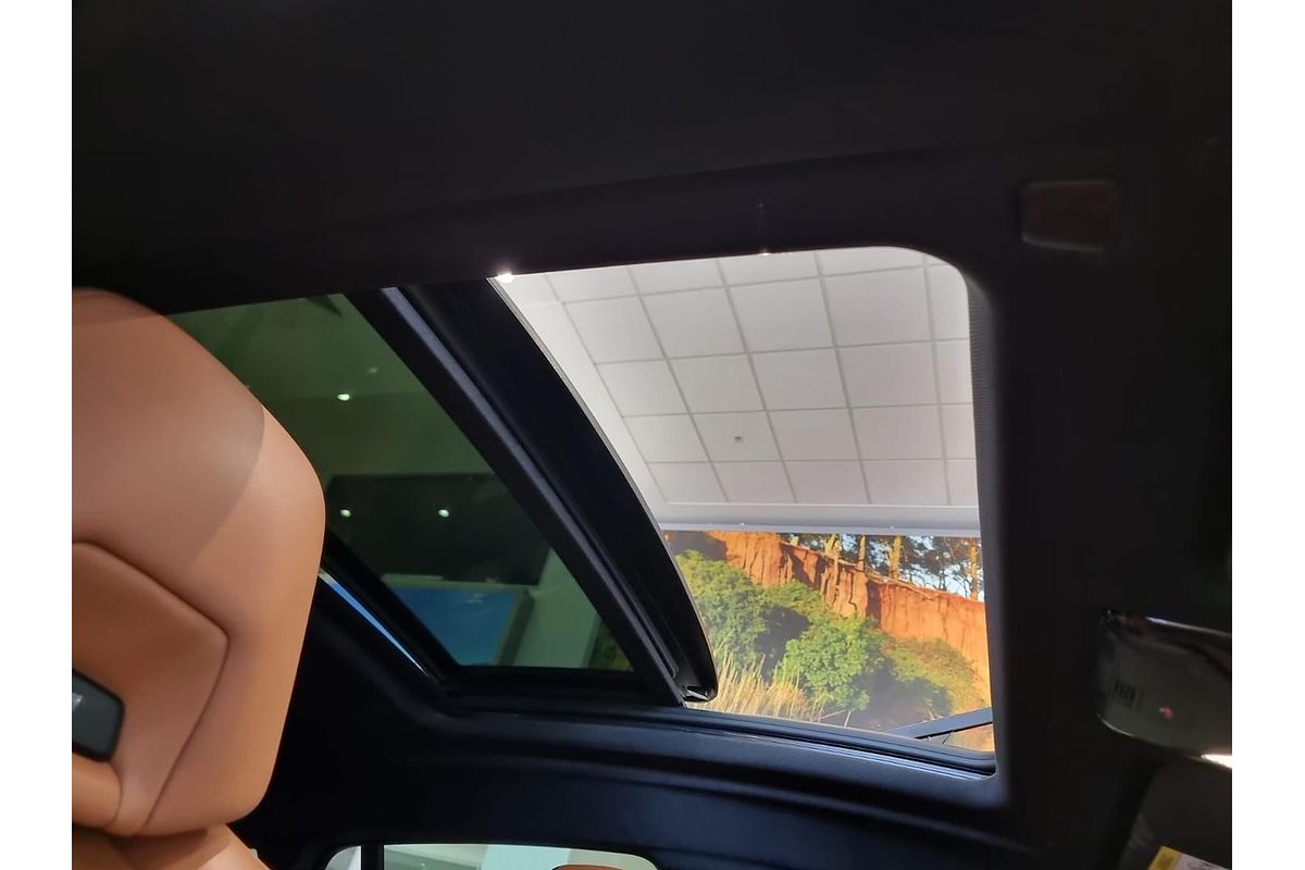 2022 BMW X6 xDrive40i M Sport G06