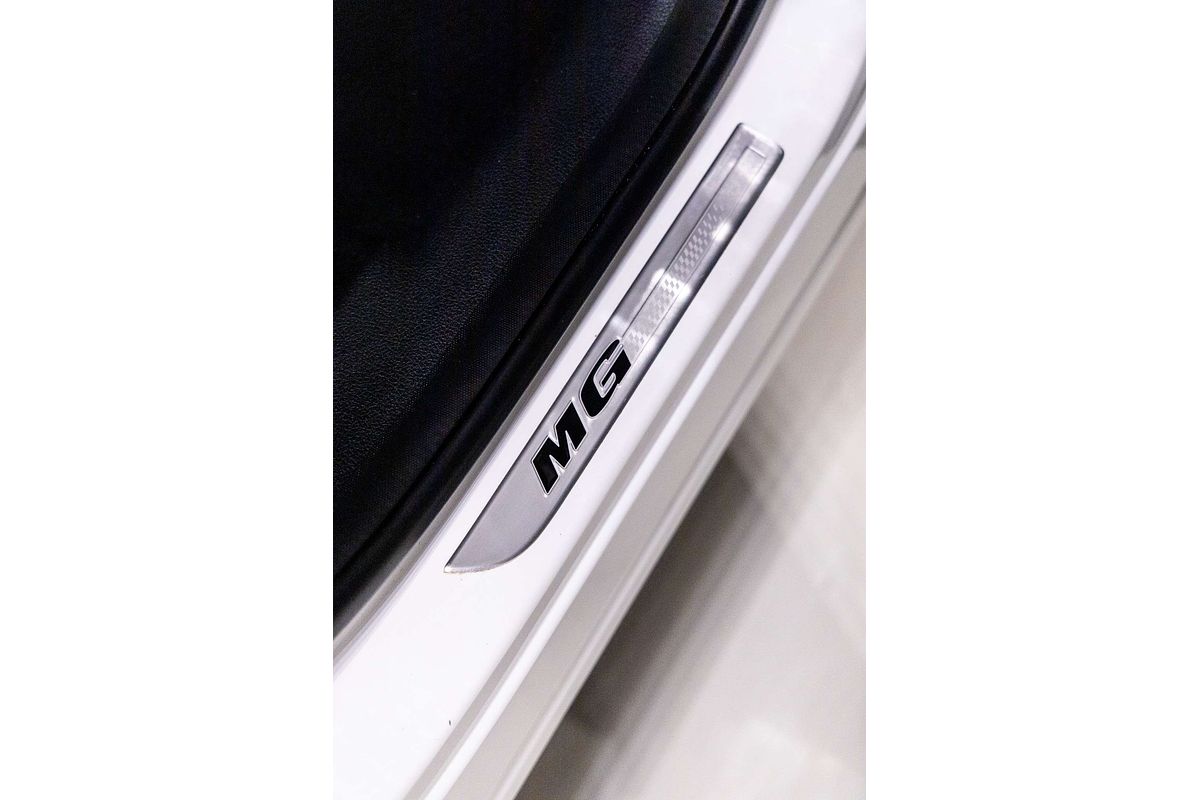 2022 MG HS Vibe SAS23