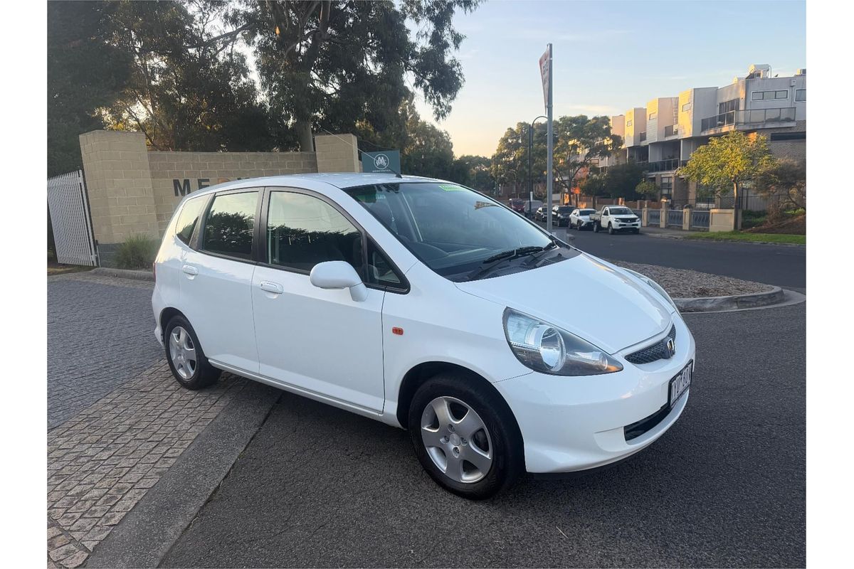 2005 Honda Jazz GLi UPGRADE