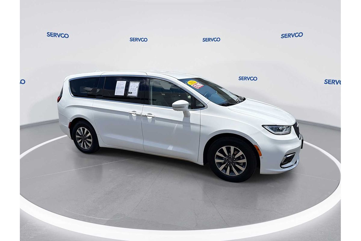2022 Chrysler Pacifica Hybrid Touring L