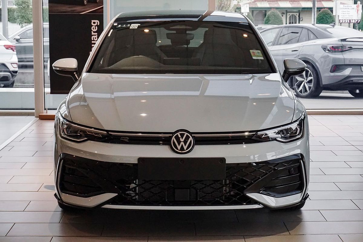 2025 Volkswagen Golf 110TSI R-Line 8.5