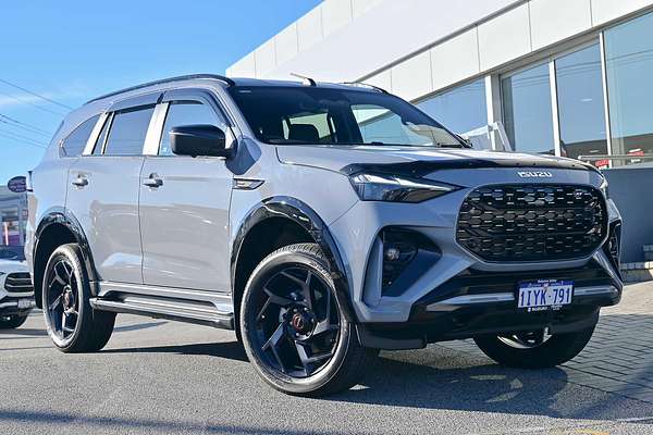 2026 Isuzu MU-X X-TERRAIN