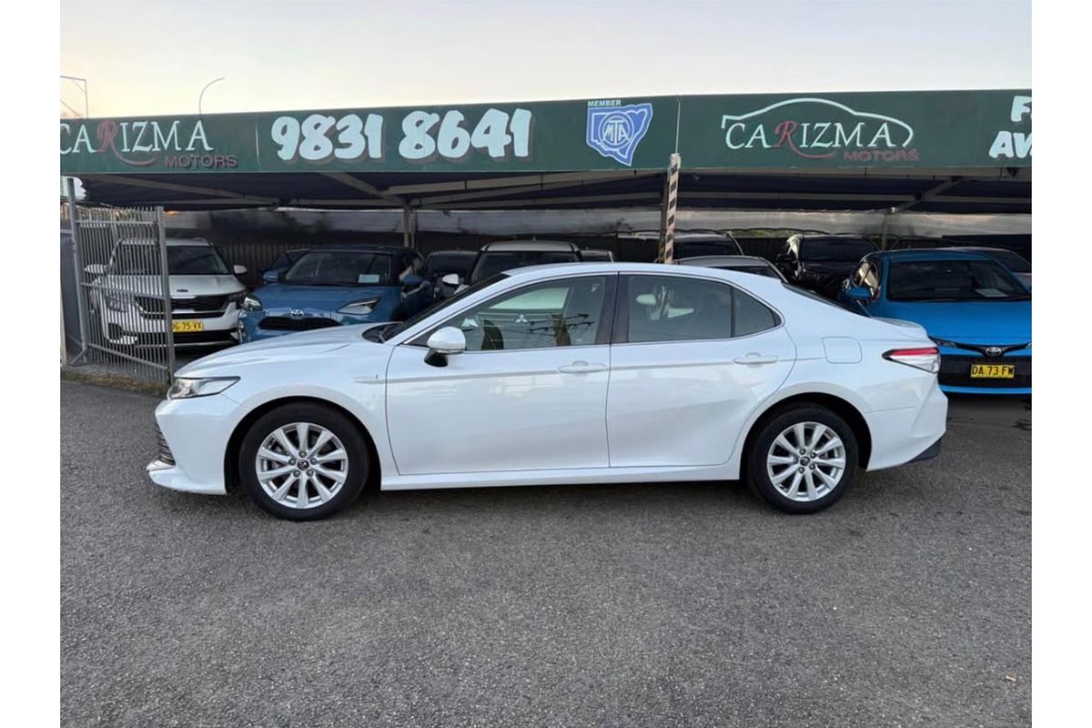 2019 Toyota CAMRY ASCENT HYBRID AXVH71R