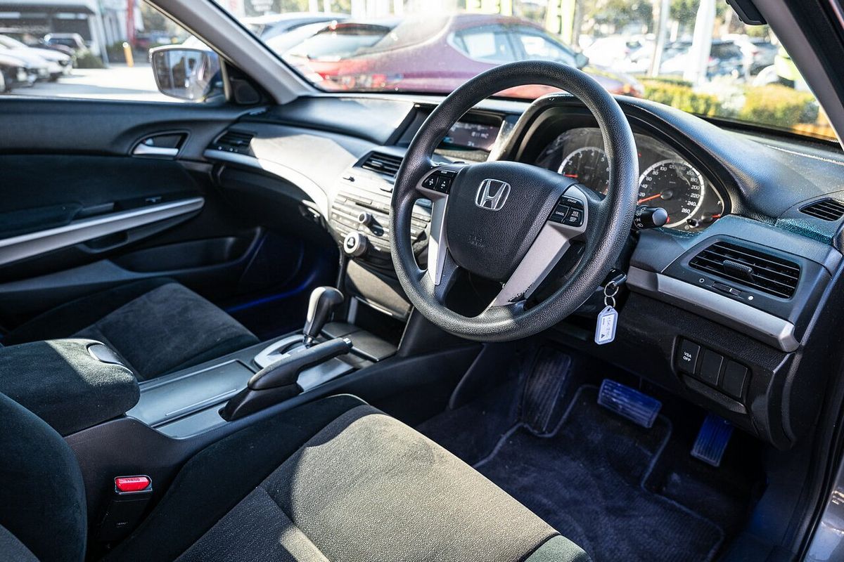 2011 Honda Accord VTi 8th Gen