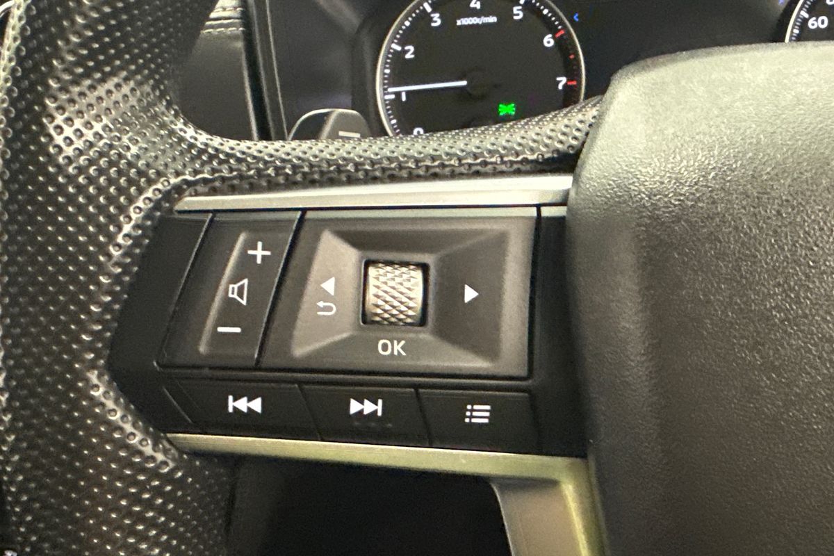 2023 Mitsubishi Outlander ES ZM