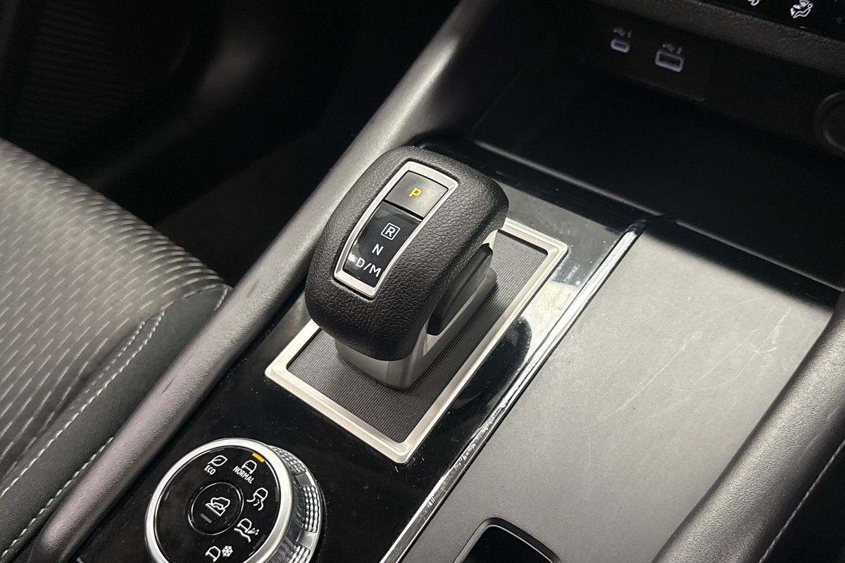 2023 Mitsubishi Outlander ES ZM