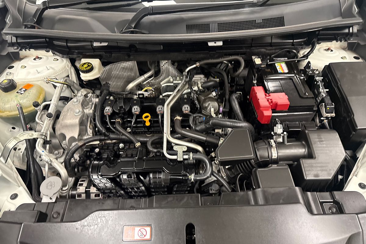 2023 Mitsubishi Outlander ES ZM