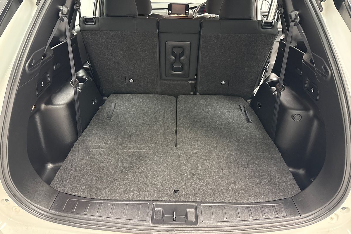 2023 Mitsubishi Outlander ES ZM