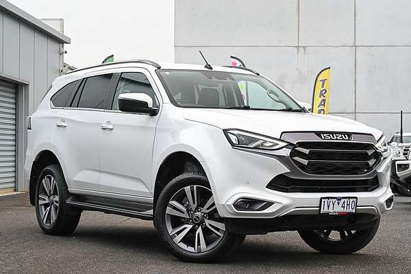 2022 Isuzu MU-X LS-T