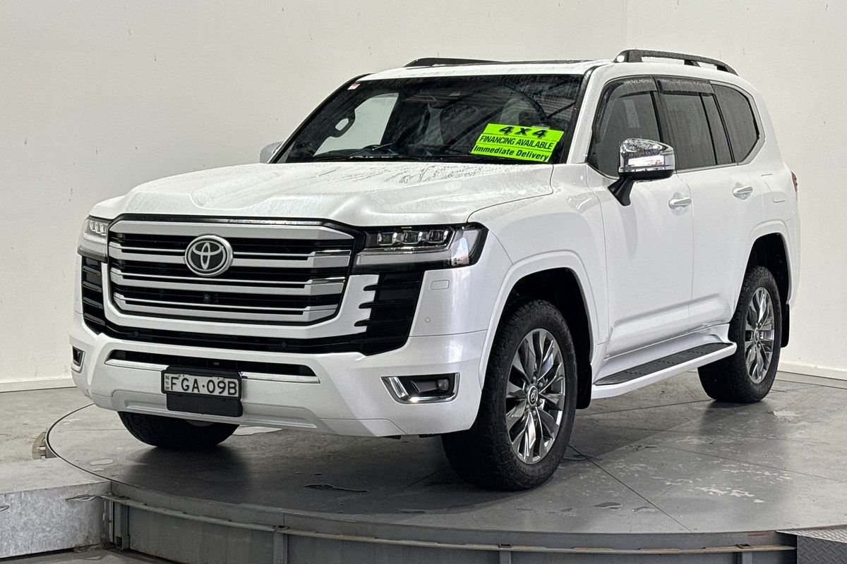 2023 Toyota Landcruiser Sahara ZX FJA300R