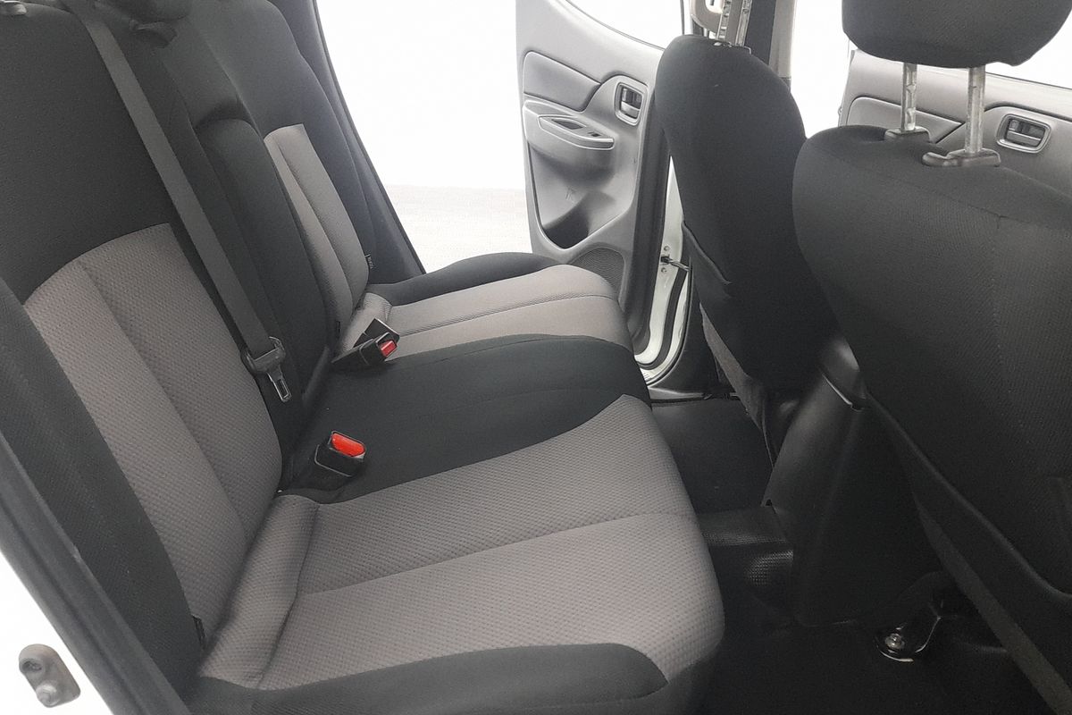 2020 Mitsubishi Triton GLX MR 4X4