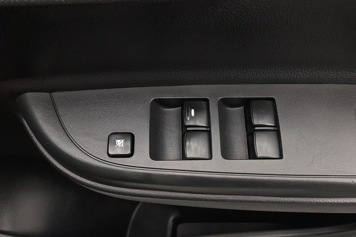 2020 Mitsubishi Triton GLX MR 4X4