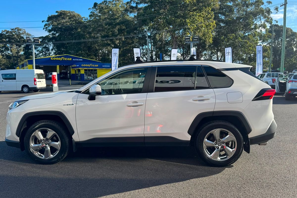 2021 Toyota RAV4 GXL AXAH52R
