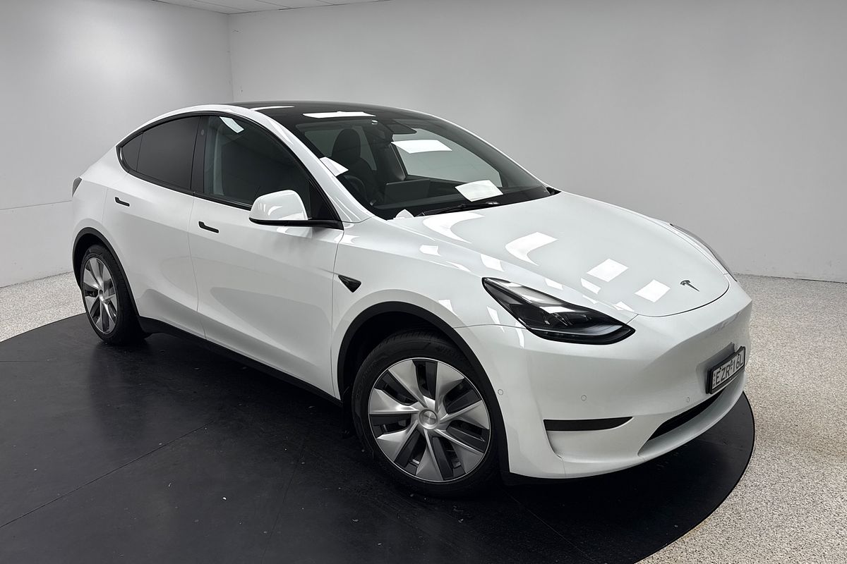 2023 Tesla Model Y Rear-Wheel Drive