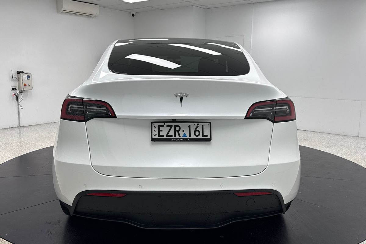 2023 Tesla Model Y Rear-Wheel Drive