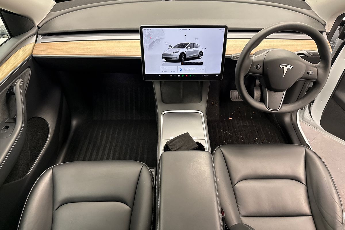 2023 Tesla Model Y Rear-Wheel Drive