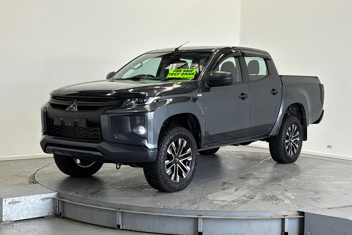 2023 Mitsubishi Triton GLX+ MR