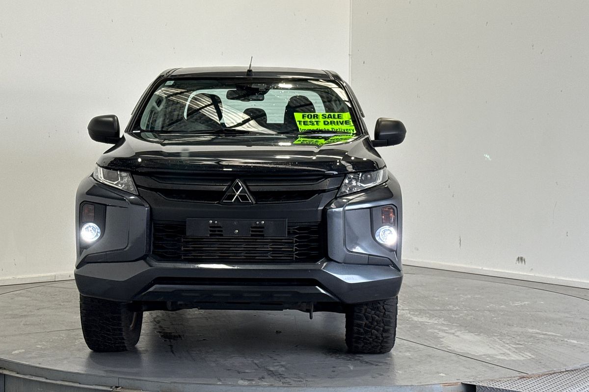 2023 Mitsubishi Triton GLX+ MR