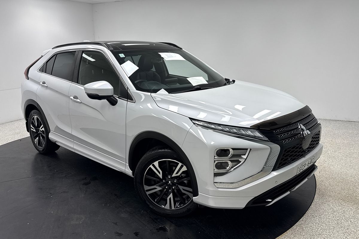 2021 Mitsubishi YB