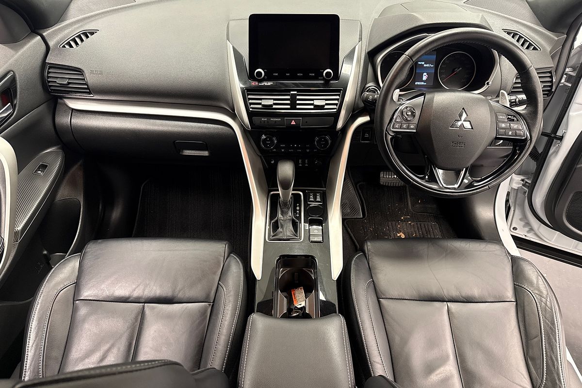 2021 Mitsubishi YB