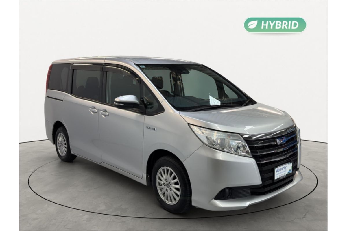 2016 Toyota Noah Hybrid X