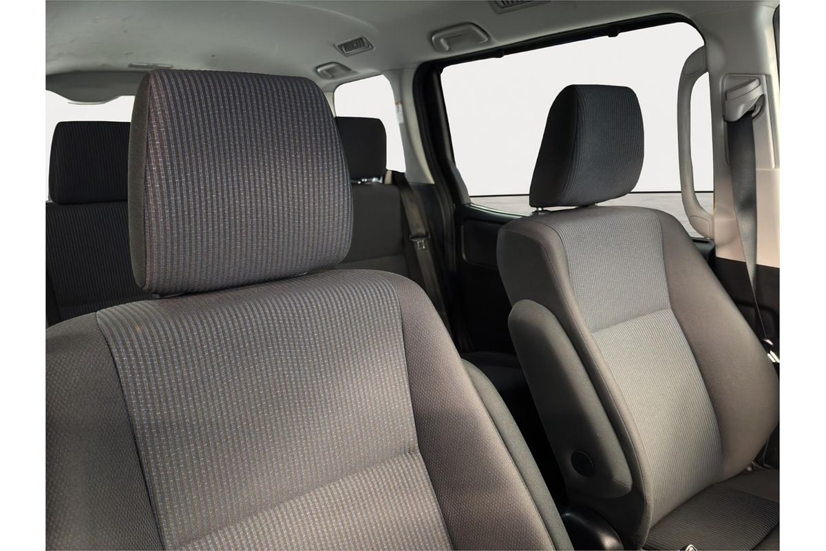 2016 Toyota Noah Hybrid X
