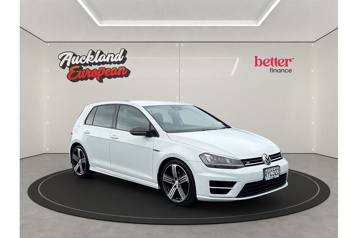 2014 Volkswagen Golf R LINE