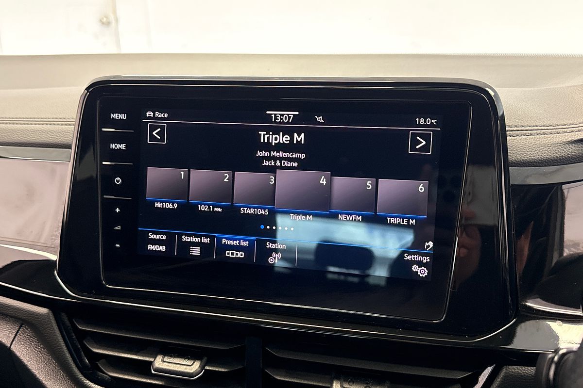 2023 Volkswagen T-Roc R D11
